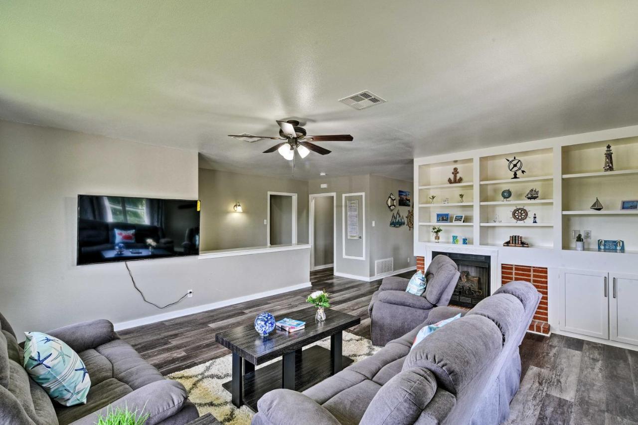 Spacious And Modern Family Duplex In Galveston! Exterior foto